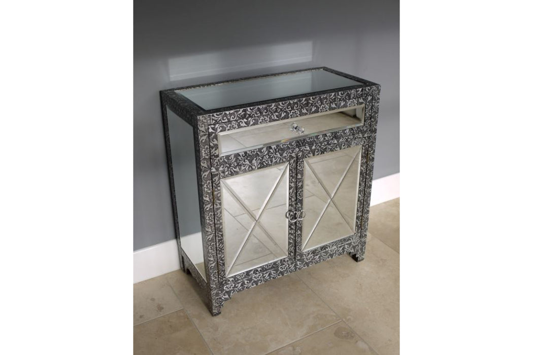 Embossed Cabinet Sideboard Sup170 