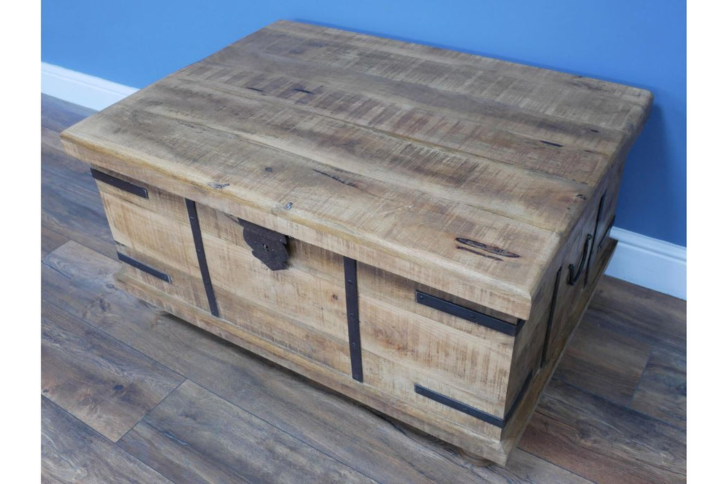 Trunk / Coffee Table Coffee Tables Sup170 