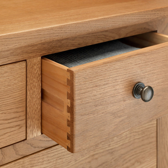 Marlborough Oak 4+2 Drawer Chest Chest of Drawers Julian Bowen V2 