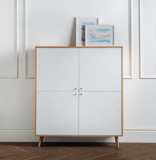 Moritz 4 Drawer Chest - Oak Chest of Drawers Julian Bowen V2 